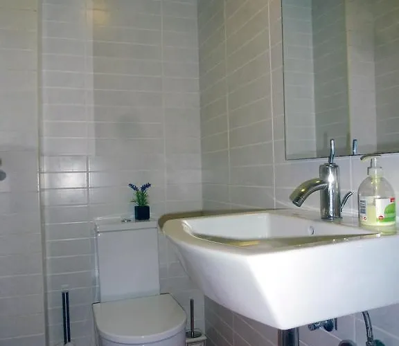 Casas Mare , Ponta Delgada, Madeira *