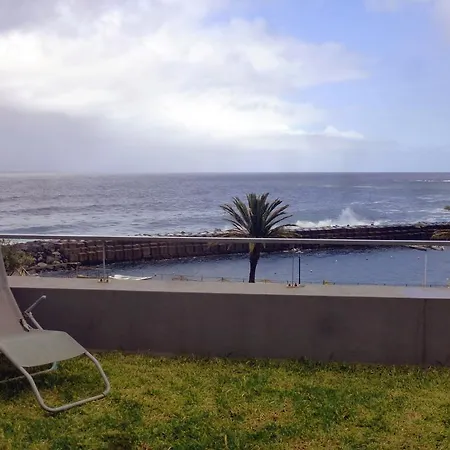 Casas Mare , Ponta Delgada, Madeira بيت للعطل