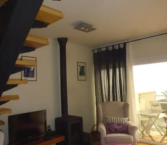 Casas Mare , Ponta Delgada, Madeira *